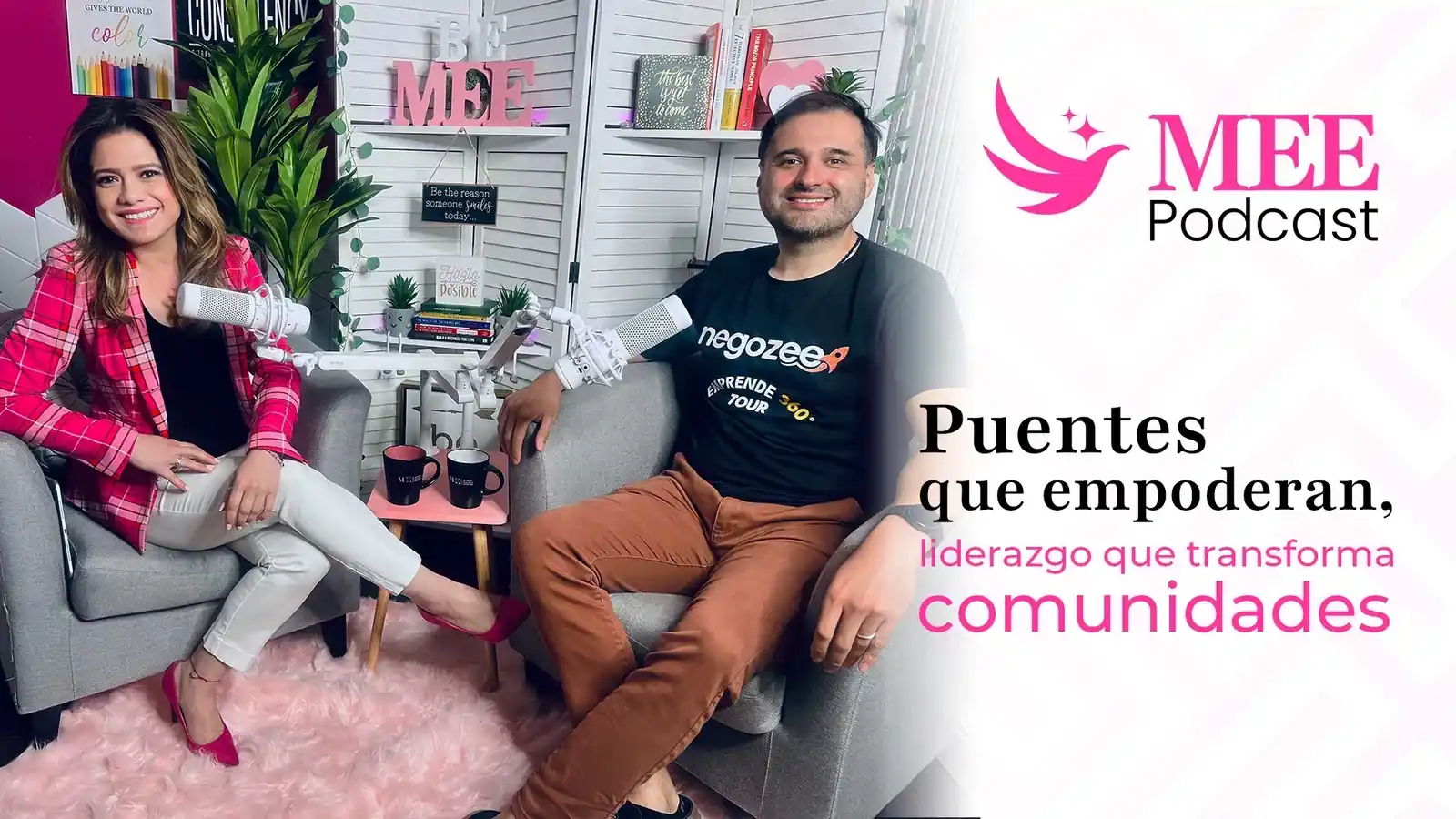 Mélida Alfaro y un invitado hombre sentados en un set de grabación, portada del episodio 5 del MEE Podcast titulado Puentes que empoderan, liderazgo que transforma comunidades